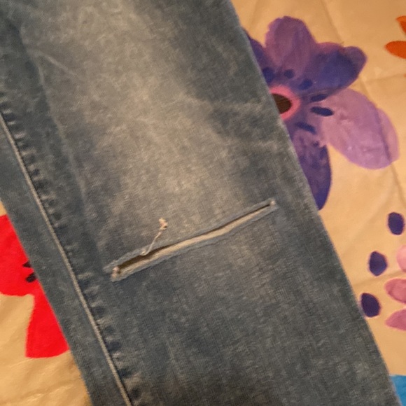 3 pair of American Eagle jeans.  1 Artist  Flair. 2 high rise Jegging 16 Long - Picture 2 of 11